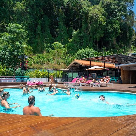 Base Party Hostel Ao Nang Екстер'єр фото