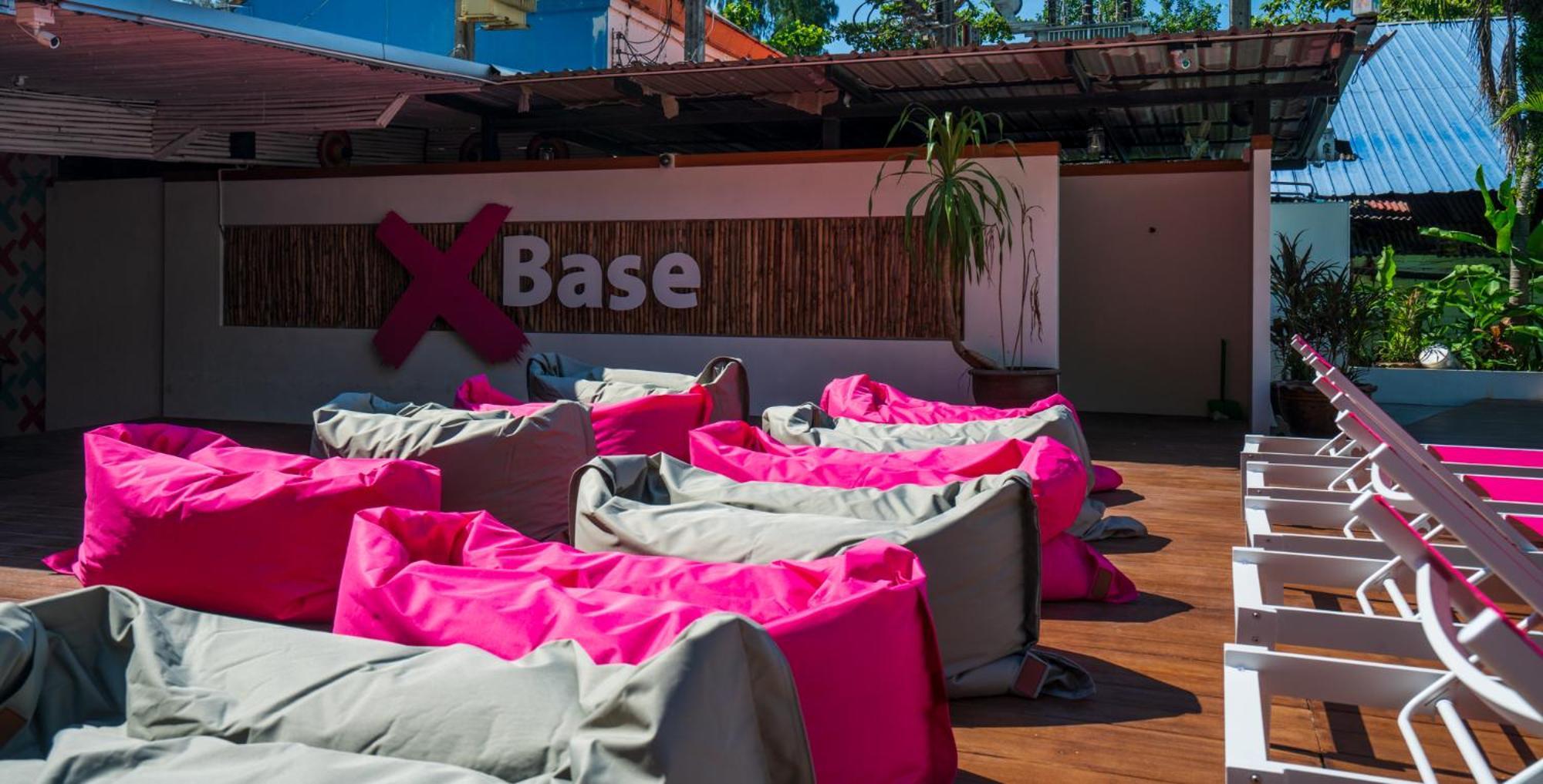 Base Party Hostel Ao Nang Екстер'єр фото